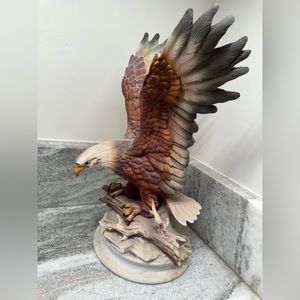 1986 Homco Masterpiece Porcelain Bald Eagle Figurine 11 1/2" tall